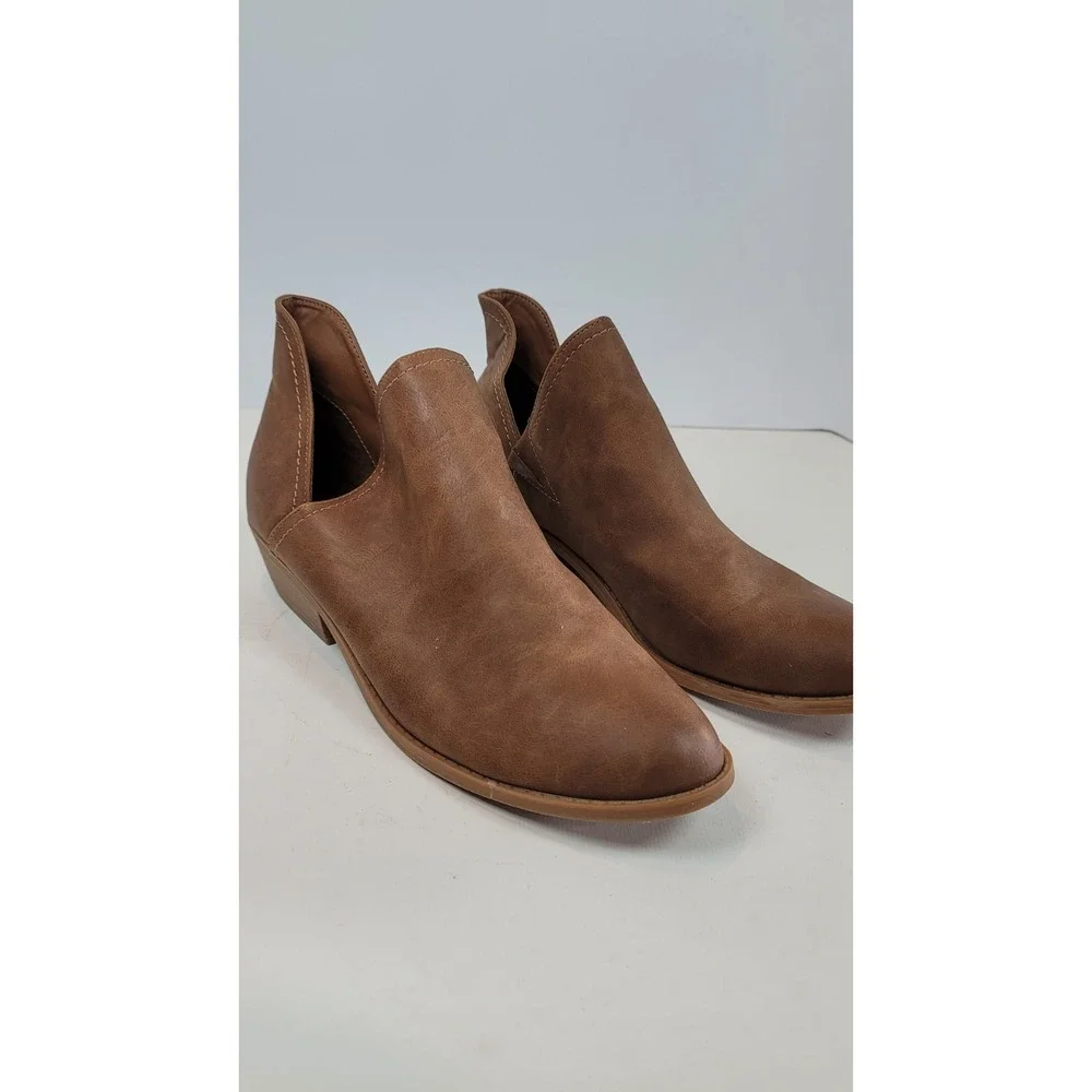 Universal Thread Ankle Boots Womens 10 Faux Leather Slip On Low Heel Casual